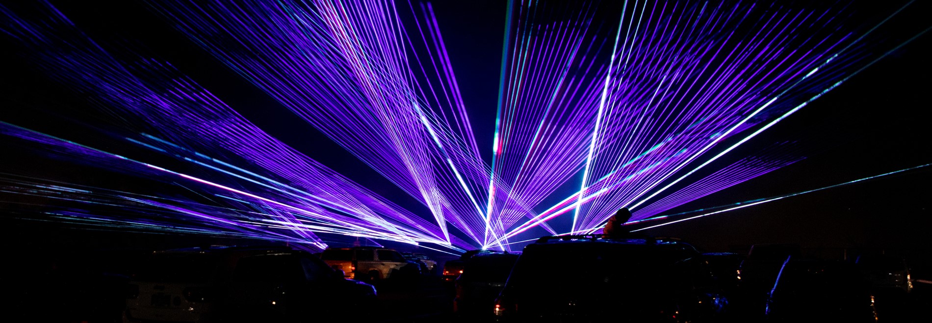 2022-Holiday-Laser-Show-11