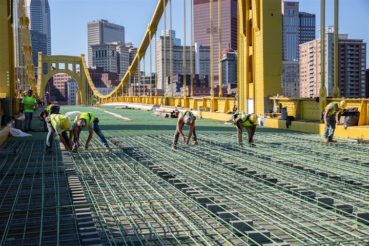 Workers install rebar on the Rachel Carson (Seventh Street) Bridge